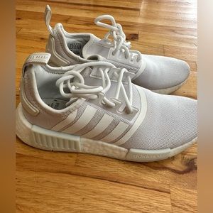 Adidas NMD_R1 White shoes